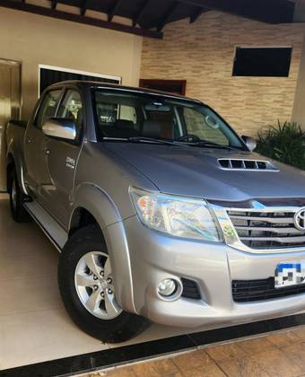 TOYOTA HILUX 3.0 SRV 4X4 CD 16V TURBO INTERCOOLER DIESEL 4P AUTOMÁTICO TOYOTA HILUX 3.0 SRV 4X4 CD 16V TURBO INTERCOOLER DIESEL 4P AUTOMÁTICO